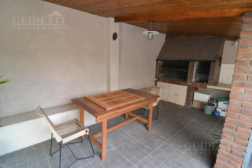 Departamento 3 Ambientes Con Terraza En Llavallol Al 4100