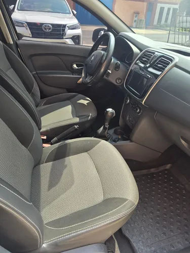 Renault Logan 1.6 Privilege / Intens