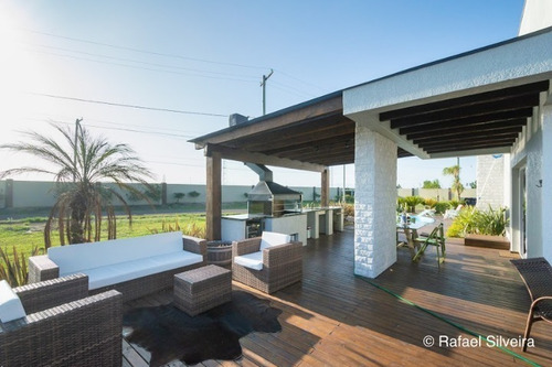 Imagem 11 de 15 de Casa À Venda Em Xangri-lá - Ca00838 - 33491053