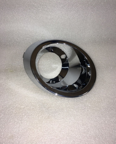 Pontiac Torrent 2006 - 2009 Bisel De Faro Antiniebla Derecho