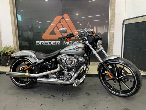 Harley-davidson Softail Breakout Fxsb