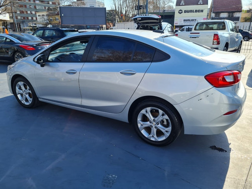 Imagen 8 de 15 de Chevrolet Cruze 2020 1.8 Lt Mt