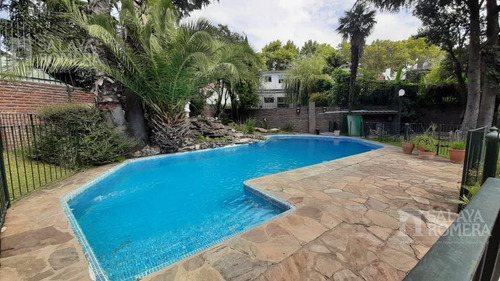 Imagen 19 de 23 de Venta - Casa - Olivos - 6 Dormitorios