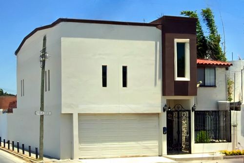 Casa En Venta En La Cima, Reynosa, Tamaulipas.