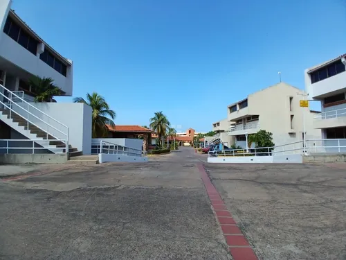 Th C.r. Costa Del Sol, Lecheria