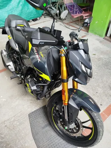 Hero Hunk 160r 4v Como Nueva