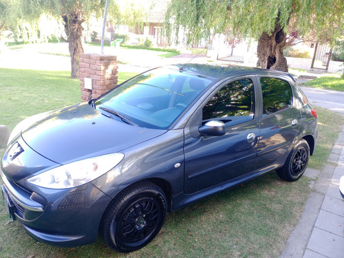 Peugeot 207 1.4 Active 75cv