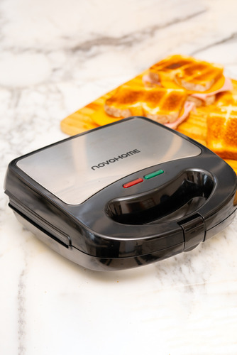 Sandwichera Waflera Tostadora 3 En 1 Hytoshy 750w Plateado