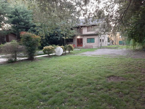 Imagen 5 de 7 de Espectacular Casa Con Fondo Libre