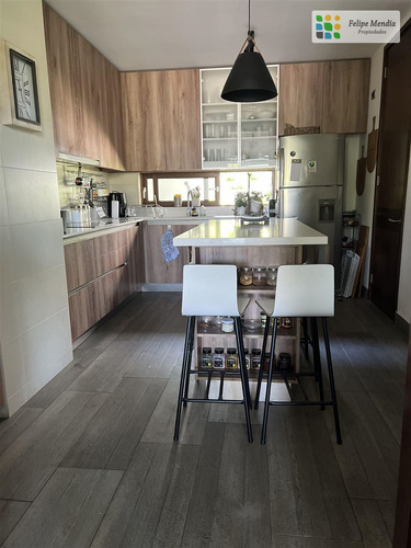 Triplex En Venta Con Jardín Y Piscina Excelente Conectividad