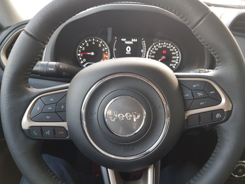 Imagen 6 de 11 de Jeep Renegade 2018 1.8 Sport Wild