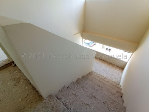 Imagen 11 de 24 de Townhouse En Venta En Urb. Los Rauseos, El Limon Edo. Aragua. Mls #22-11105 @oscardeabreu.rah