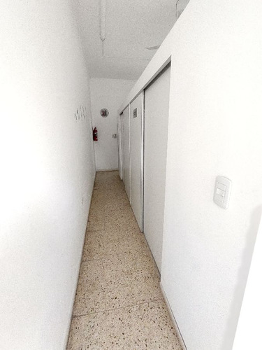 Imagen 10 de 10 de 47 Esquina 15 - Locales En Venta