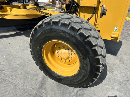 Motoconformadora Cat 140h 2005