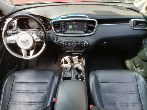 Kia Sorento 3.3 V6 Ex Pack Piel 7 Pasajeros At