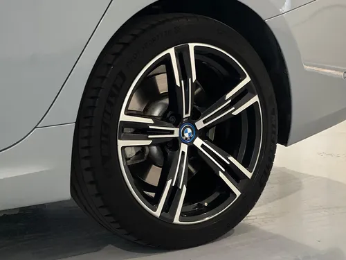 Bmw Serie 3 2023 4p 330e Sport Line Hibrido L4/2.0/t Aut