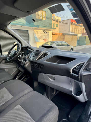 Ford Transit 2.2 Pasajeros Larga Techo Alto Custom Mt