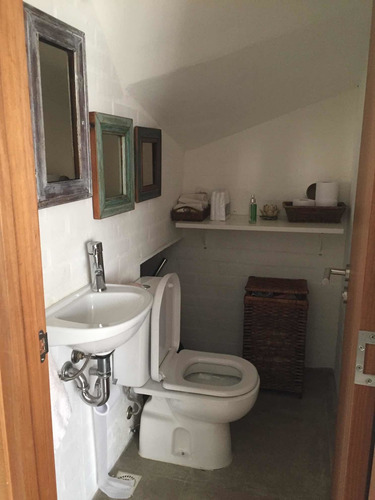 Imagen 9 de 22 de Casa De 2 Dorm Y 2 Baños Y Toilette. Barra De Carrasco A 1 Cuadra De La Playa