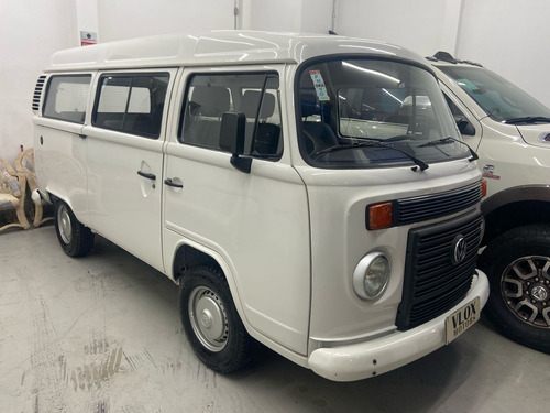 Volkswagen Kombi 1.4 Standard Total Flex 3p