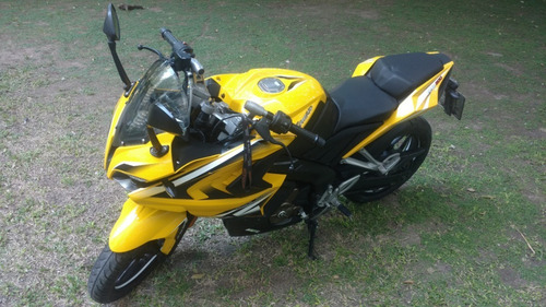 Rouser Rs 200
