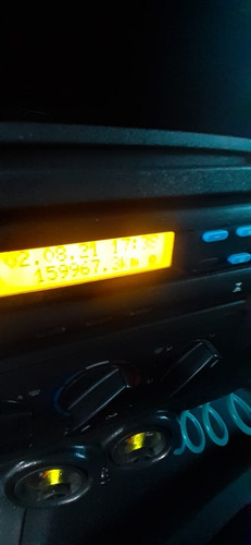 Imagem 3 de 4 de Accelo 815 2016 Único Dono
