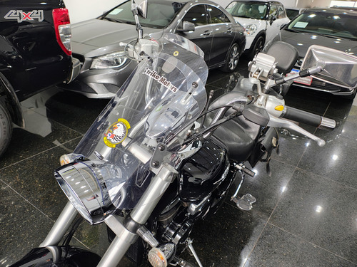 Suzuki Boulevard M800 2011