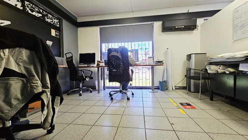 Oportunidad!!a Pasos De Metro, Uso Mixto, Isabel La Católica