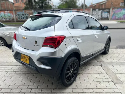Chevrolet Onix 1.4 Ltz 5 p