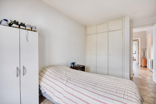 Imagen 30 de 30 de Impecable Casa En Venta Con 4 Dormitorios Mas Dependencia! Jardin Pileta Y Parrilla!