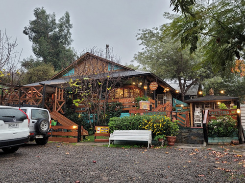 Cajón Del Maipo, La Obra, Restaurant Y Casa.