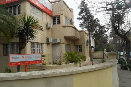 Imagen 3 de 18 de Local Comercial En Venta En Providencia