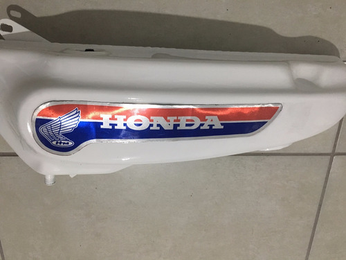Imagen 4 de 10 de Emblemas Honda 50 En Chapa! Como Venia Original! + Regalo