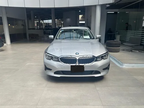 Elegante Bmw Serie 3, Modelo 320 Ia Executive, Año 2020