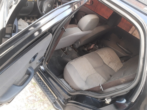 Imagem 6 de 8 de Fiat Palio Weekend 2002 1.6 16v Stile 5p