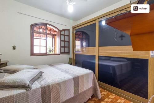 Imagem 8 de 15 de Venda De Casa Com 414m² E 9 Quartos - 13423