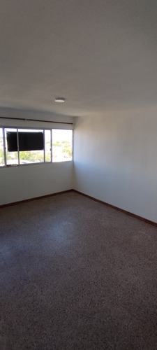 Apartamento 2 Dormitorios Piso 8