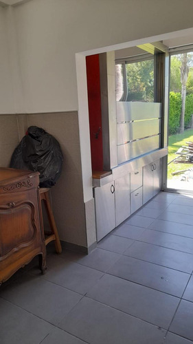 Casa En Venta - 5 Dormitorios 4 Baños - Hudson
