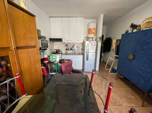 Imagen 8 de 14 de Venta -dpto Tipo Casa Con Cochera Y Patio - Lanús