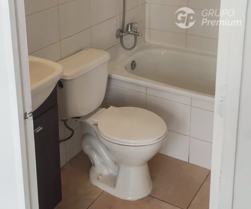 Departamento En Venta De 1 Dorm. En Estación Central