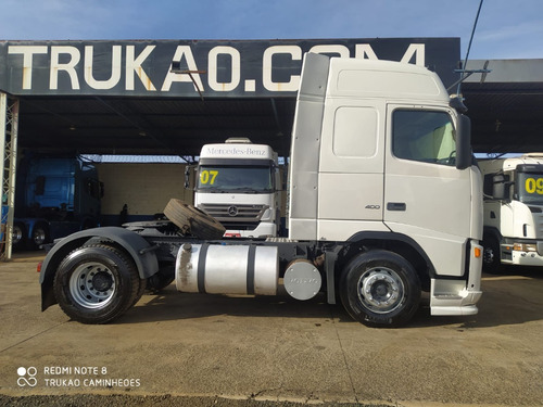 Imagem 2 de 3 de Volvo Fh 400