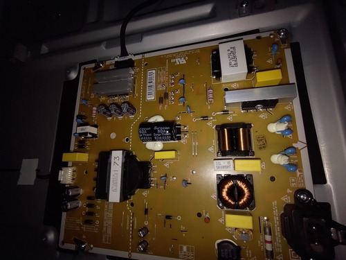 Fuente De Pantalla Smarr Lg Mod 55um7200pua (Usado)