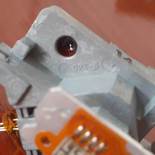 Imagen 2 de 3 de Laser Lente Sega Saturn Repuesto Optima-6 Cualquier Modelo
