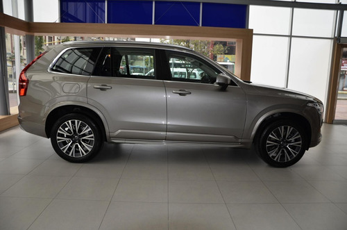 Imagen 3 de 14 de Xc90 B6 Momentum