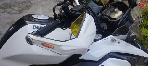 Vendo Benelli Impermeable Tiene Calienta Puños Luces Auxilia