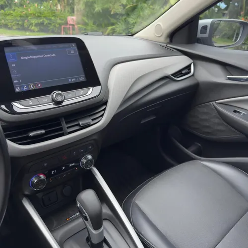 Chevrolet Onix 1.0T Premier Hatch At