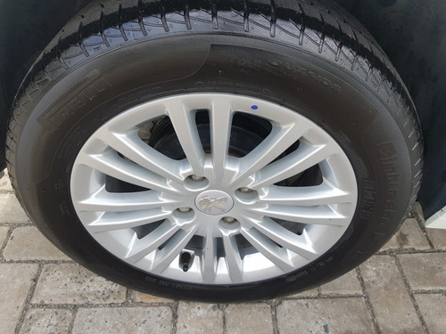 Peugeot 208 1.2 Allure 12v Flex 4p Manual 2016/2017
