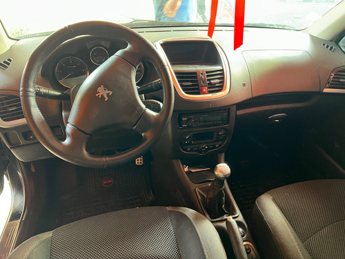 Peugeot 207 2.0 Sedan Xt Hdi