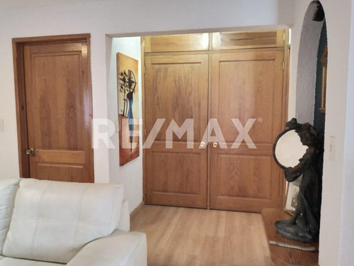 Casa En Avenida De La Rica En Villas Del Meson