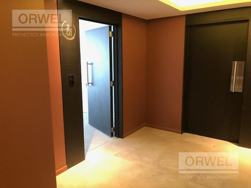 Imagen 7 de 13 de Edificio Liberateur! 187 M2. 4 Baños Y 2 Cocheras.