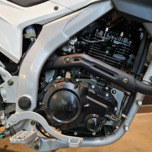 Imagen 6 de 24 de Corven Triax Txr 250l - Ahora 12 Ó 18 - Retira Ya - Jp Motos